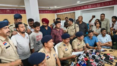 सूटकेस मर्डर कांड निकली गहरी साजिश, वकील व उसकी पत्नि सहित 4 गिरफ्तार, गला दबाकर चाकू से कर दी हत्या