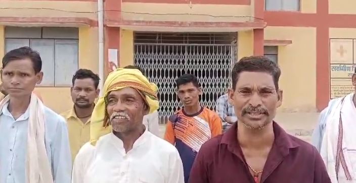 वर्षों बाद युक्तियुक्तकरण से मिले गणित और विज्ञान के व्याख्याता, अभिभावकों ने जाहिर की खुशी