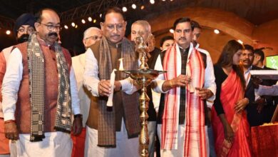 बिलासपुर में तीन दिवसीय छत्तीसगढ़ राज्य युवा महोत्सव का भव्य शुभारंभ, मलखंब खिलाड़ियों को एक लाख रुपये प्रोत्साहन राशि सहित कई महत्वपूर्ण घोषणाएं