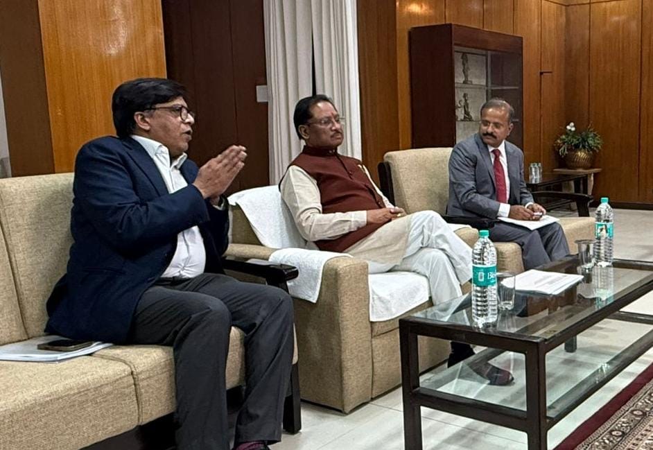 *मुख्यमंत्री श्री विष्णु देव साय ने मध्यप्रदेश में नई सिंचाई तकनीक 'प्रेशर इरिगेशन नेटवर्क' की प्रस्तुति का किया अवलोकन*