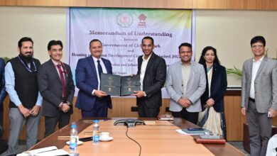 आवास और बुनियादी ढांचा विकास के लिए एम.ओ.यू. पर हस्ताक्षर
