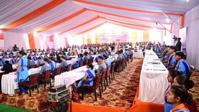 युवा संसद में डॉ. रमन सिंह बने अध्यक्ष और बच्चे बने सांसद, लोकहित के मुद्दों पर हुई चर्चा