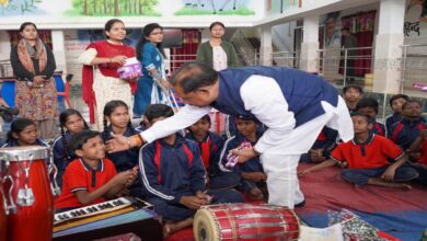 दिव्यांग बच्चों के बीच पहुंचे मुख्यमंत्री साय, नारायणपुर के परीयना दिव्यांग आवासीय विद्यालय को बस देने की घोषणा