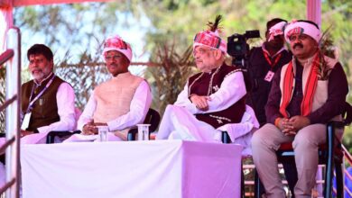 स्कूली बच्चों की प्रस्तुति से प्रभावित हुए केंद्रीय गृह मंत्री शाह , ताली बजाकर बढ़ाया उत्साह